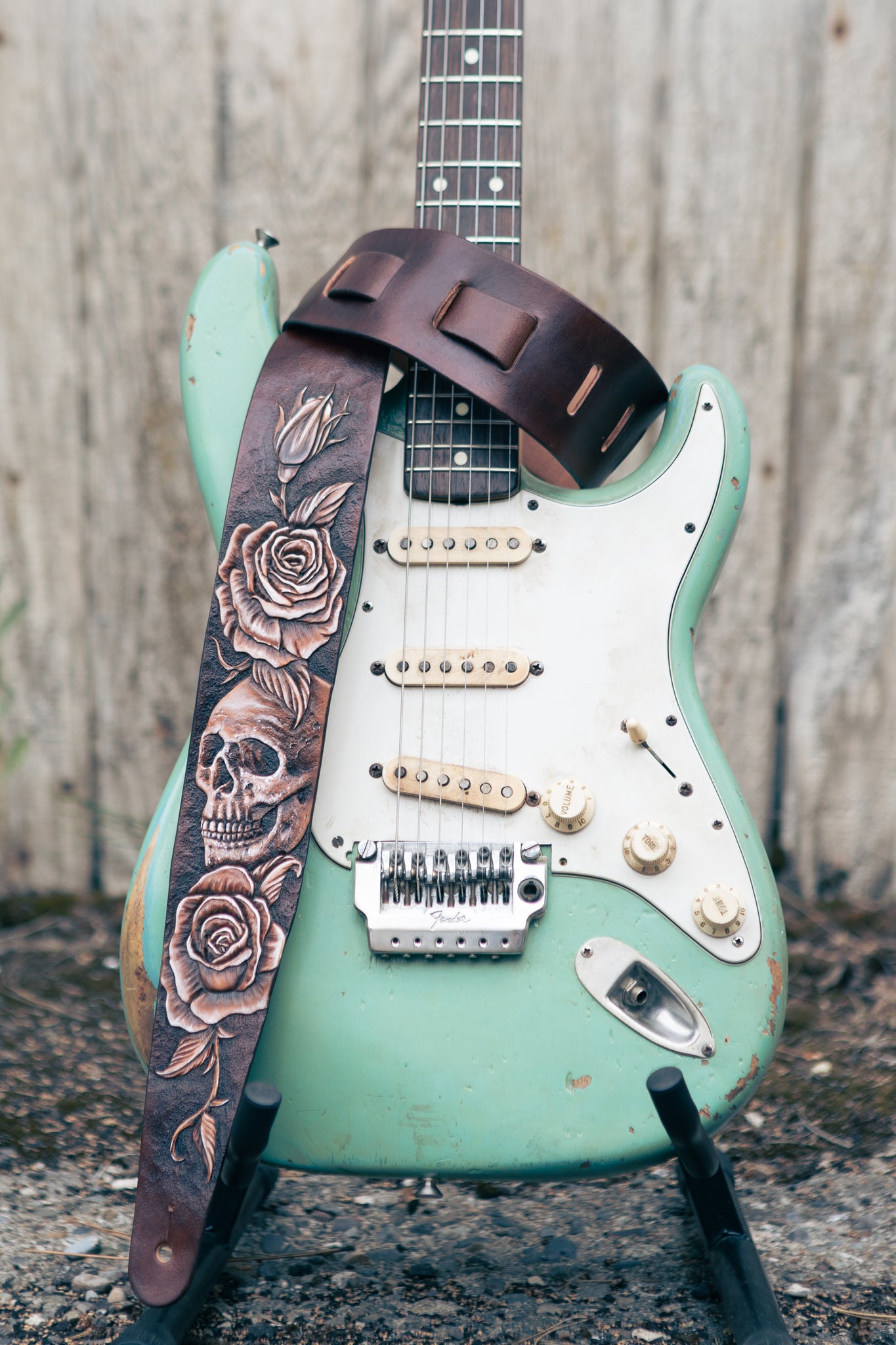 Skull and Roses Guitar Strap – Colladay Leather